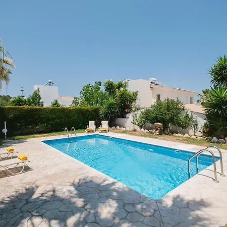 Cleopatra 3 Bedroom * Neo Chorio