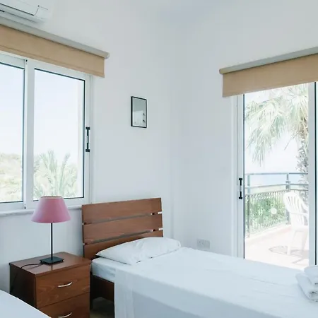 Cleopatra 3 Bedroom * Neo Chorio