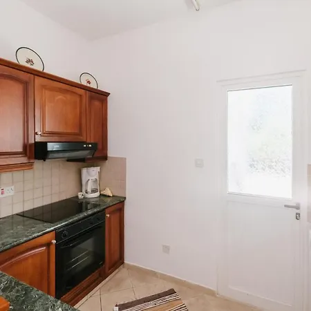 Willa Cleopatra 3 Bedroom Neo Chorio