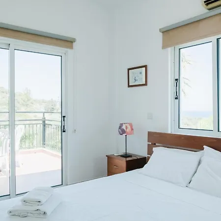 Cleopatra 3 Bedroom Willa Neo Chorio