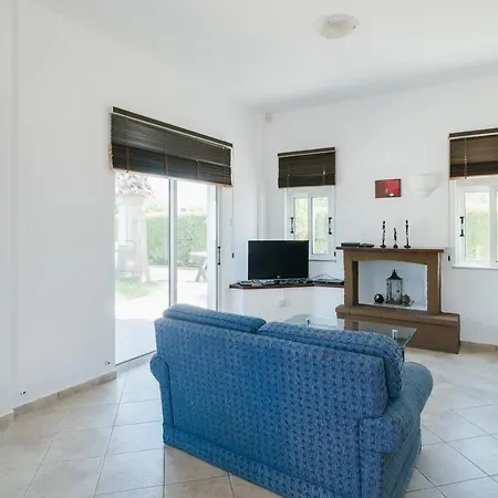Cleopatra 3 Bedroom * Neo Chorio